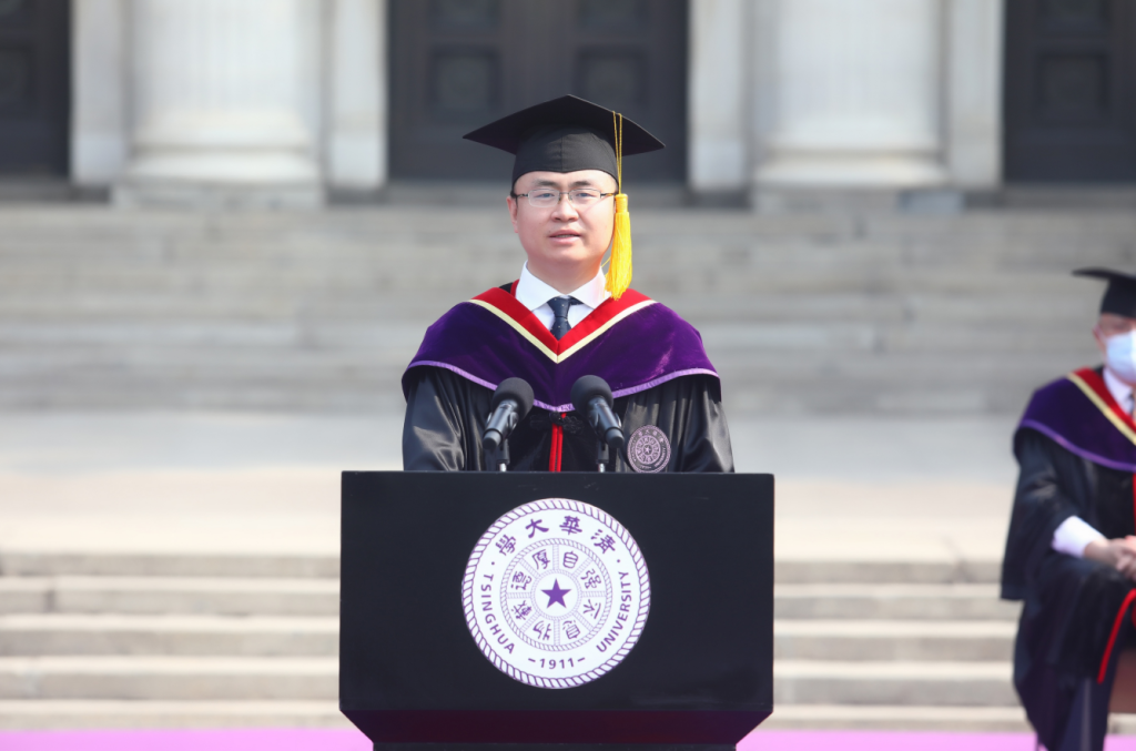 【抗击疫情每日一学】援鄂归来,他为清华毕业生讲述"最后一课"